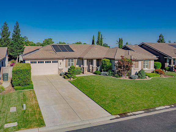 5th image of 890 Calabrese Way