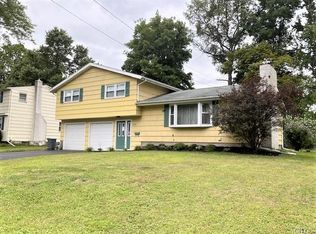 108 Riverine Rd, Liverpool, NY 13090