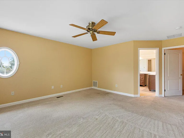 47 Wilkinson Way — Photo 13