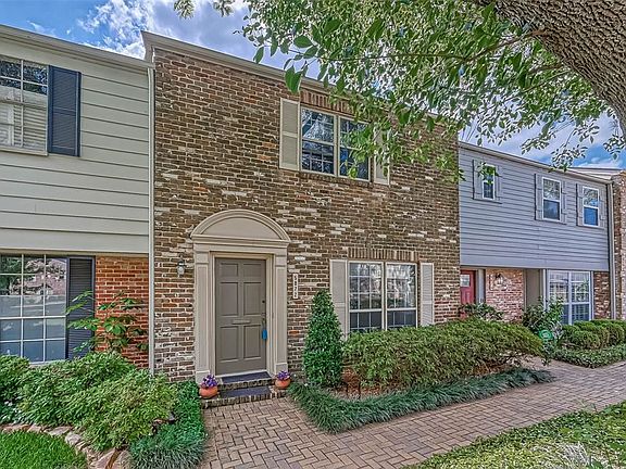2nd image of 5872 Doliver Dr #120