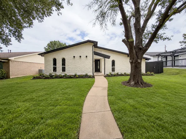 3406 Country Club Dr, Grand Prairie, TX 75052