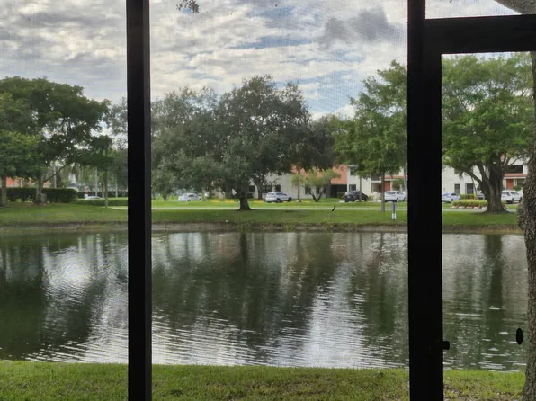 9717 Sills Drive E #102, Boynton Beach, FL 33437