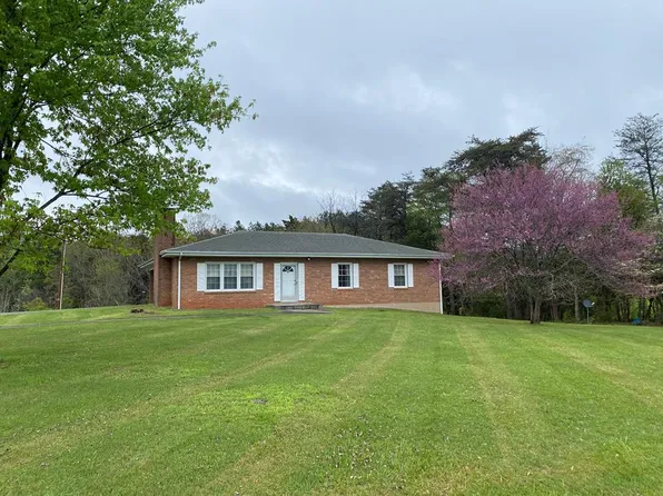 2165 E Gretna Rd, Gretna, VA 24557