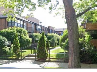 7314 N Winchester Ave APT 2E, Chicago, IL 60626