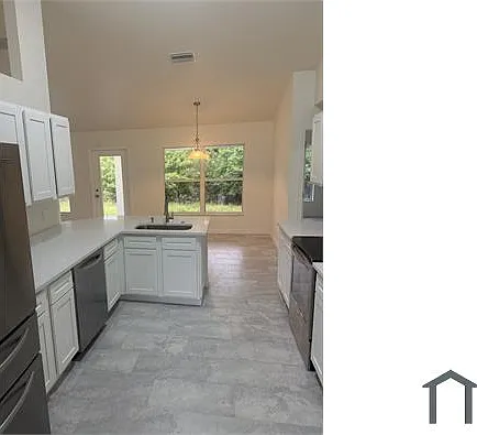 4 bed, 2143 sqft, $2,500 — Photo 2