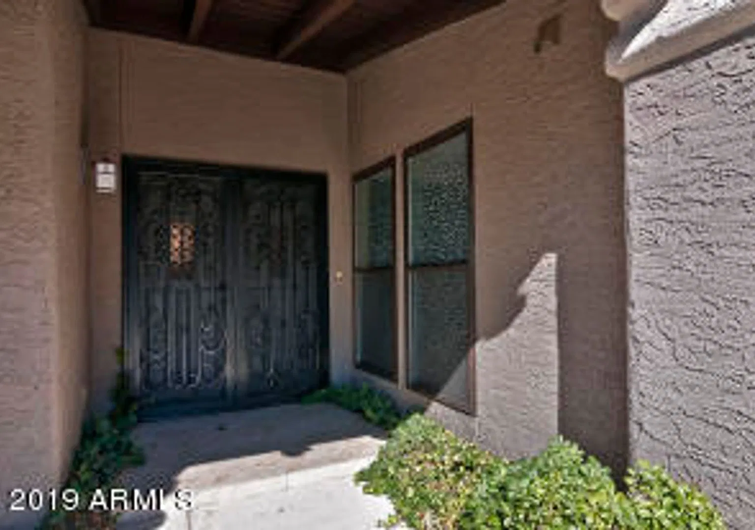 3 bed, 3.0 bath, 3313 sqft, $3,995 — Photo 2