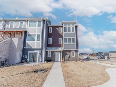 3308 6th Way E UNIT A, West Fargo, ND, 58078
