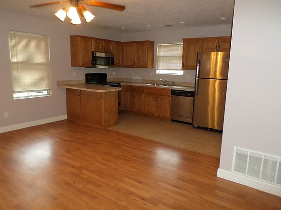 2nd image of 510 Humboldt St APT 13