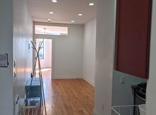 262 Cornelia St #2A, Brooklyn, NY 11221