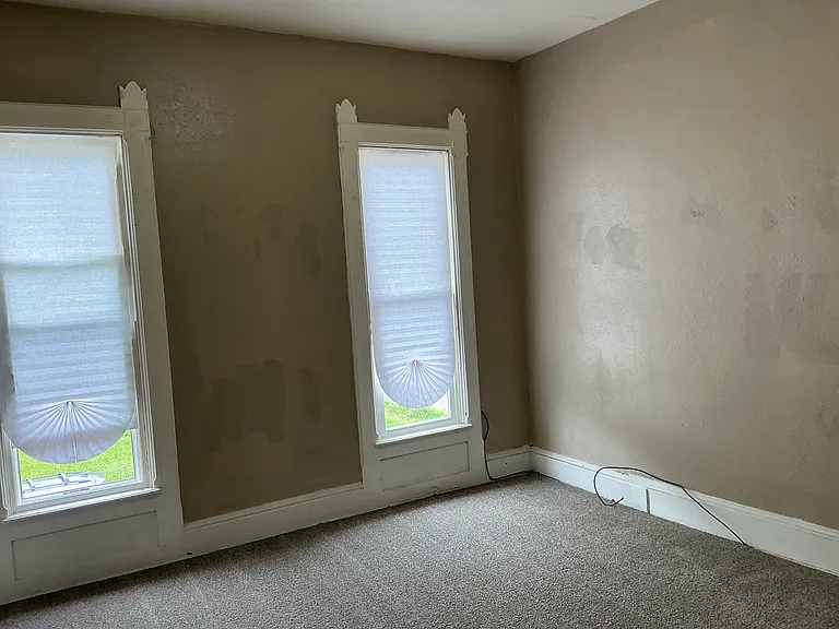415 E Gilbert St #8 — Photo 4