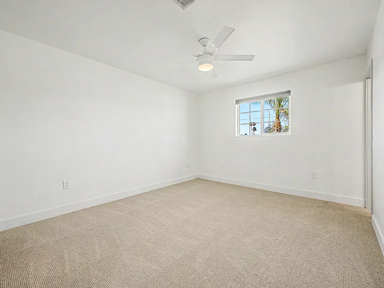 8129 E Oak St — Photo 21