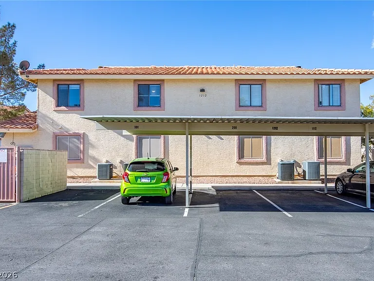 1212 Observation Dr #201 — Photo 17