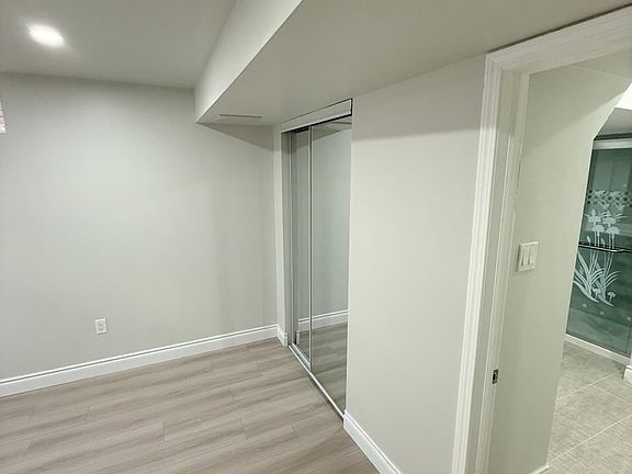 5th image of 21 Cattail Cres #Basement