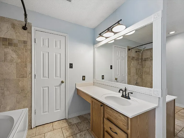 9206 Windward Trce — Photo 16