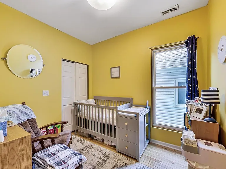 3618 W Dickens Ave #2 — Photo 9