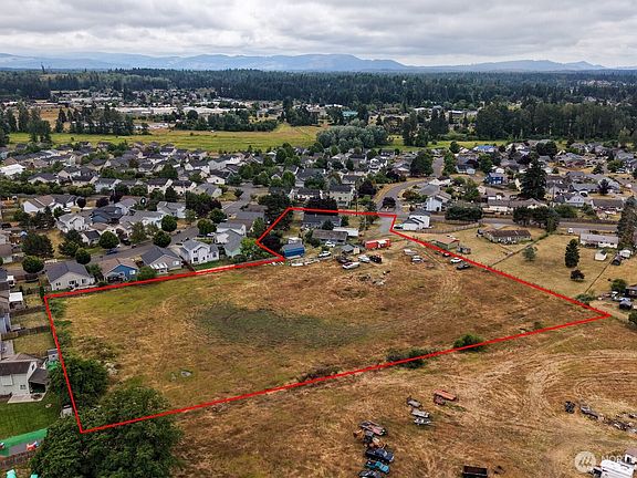 3rd image of 16418 Middle Road SE