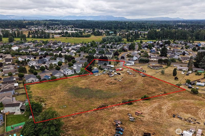 3rd image of 16418 Middle Road SE