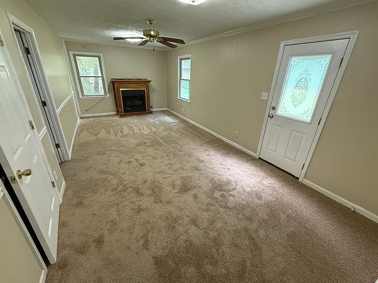 2691 Falcon Ridge Dr — Photo 3