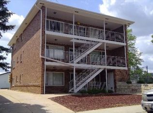 3235 S 12th St APT 5, Lincoln, NE 68502