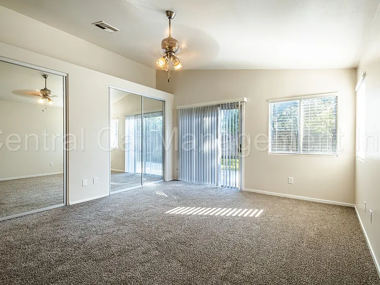 6101 Aruba Ct — Photo 22