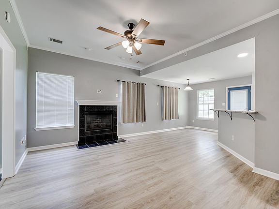 5th image of 2818 Gage Dr