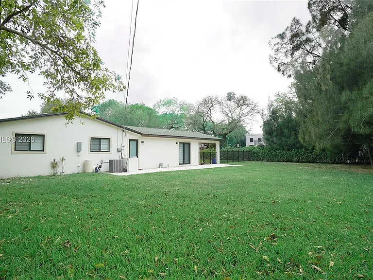 256 Grant Dr — Photo 38