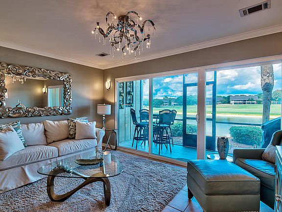 4th image of 111 S Driftwood Bay Unit 121