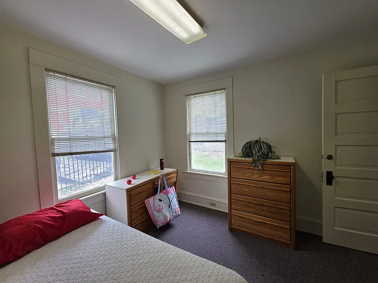 105 Dryden Ct — Photo 32
