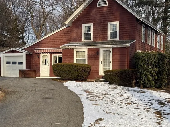 519 Essex St, Saugus, MA 01906