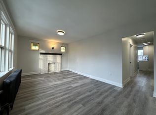 115 Leinster Ave S #11, Hamilton, ON L8M 3A4