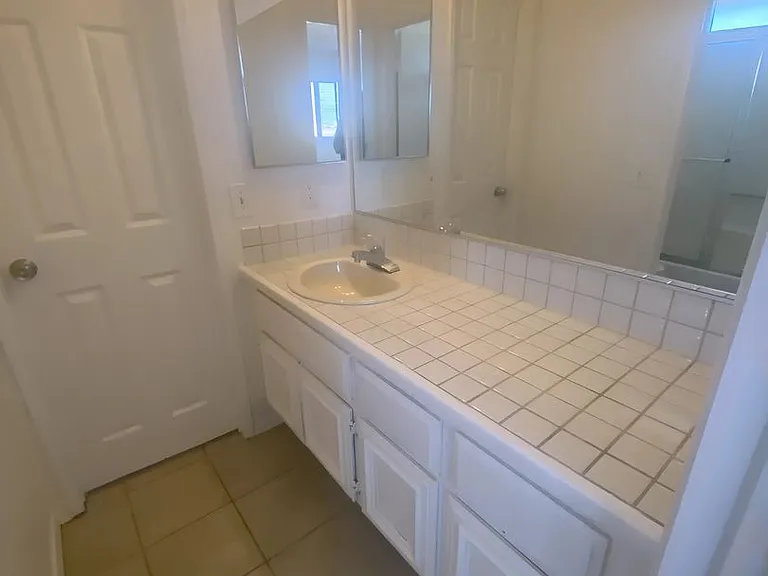 12284 Cobblestone Cir — Photo 13