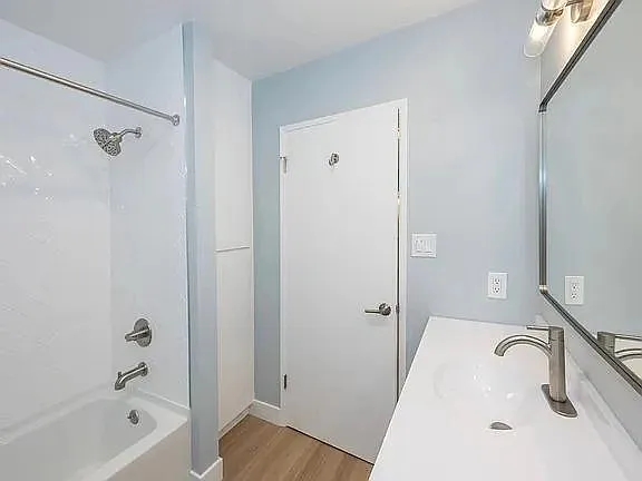 418 N Broadway #418.5 — Photo 49