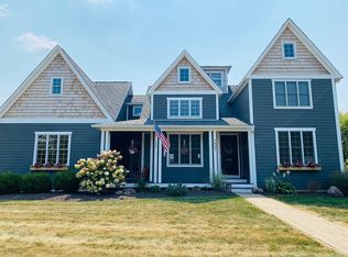 1887 Catkin Cir, Chesterton, IN 46304