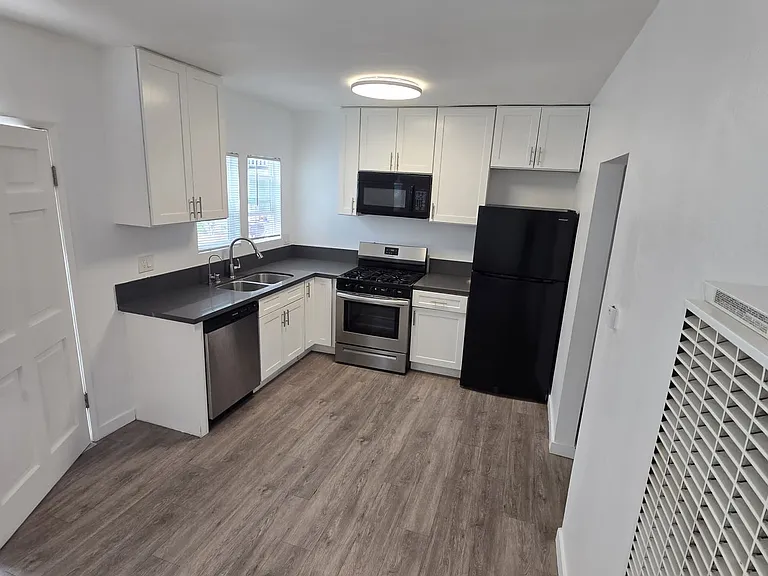 6809 West Blvd #B — Photo 11