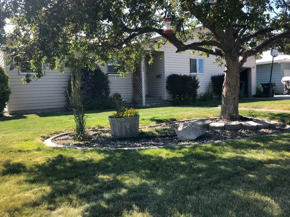 1860 Santalema Dr, Idaho Falls, ID 83404