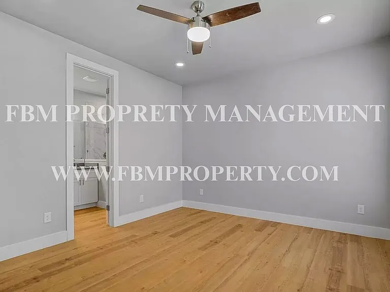 5018 Villas Dr — Photo 9
