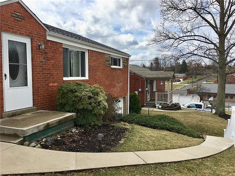 1st image of 661 Charlotte Dr
