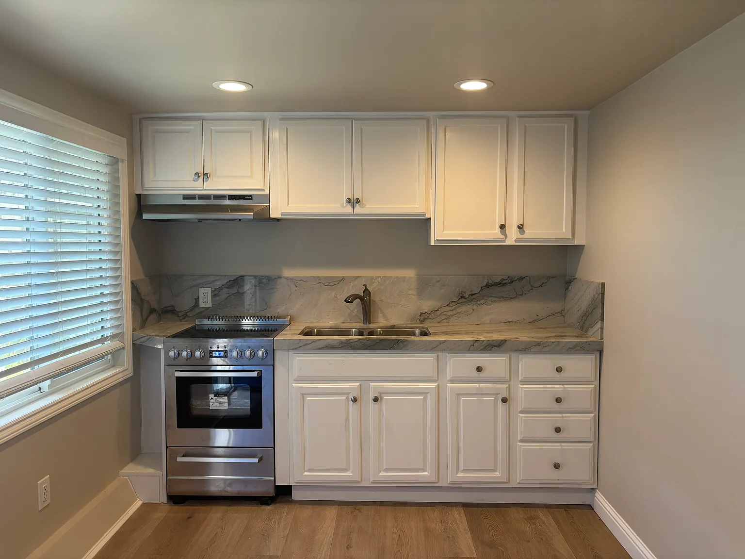 1 bed, 470 sqft, $2,950 — Photo 3