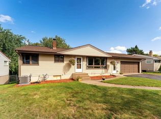 902 Maple Bend Dr, Duluth, MN 55811