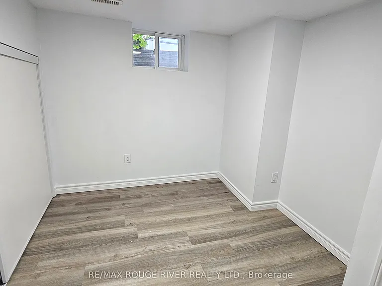 332 Rosedale Dr — Photo 14