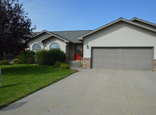 13447 Sunset Dr, Groton, SD 57445
