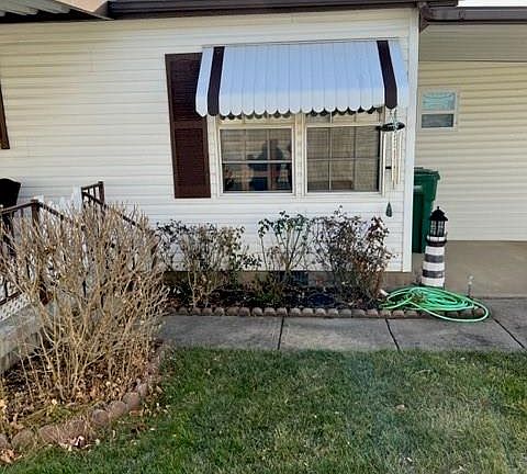 4th image of 133 S Point Dr