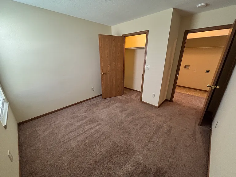 2381 Brown Rd — Photo 10