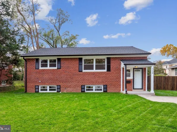 7118 Kerr Dr, Springfield, VA 22150