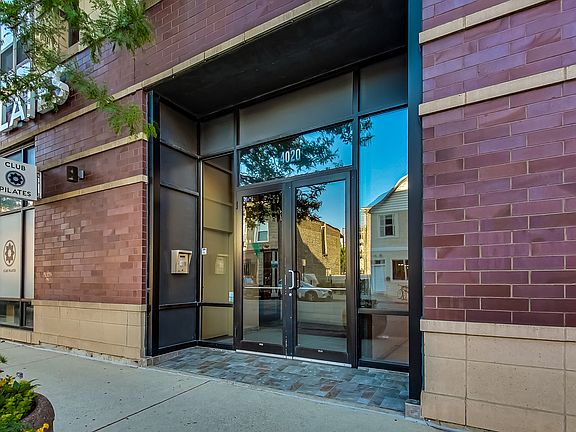 3rd image of 4020 N Damen Ave Unit 306