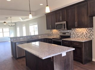 91 Cages Rd #A, Hendersonville, TN 37075