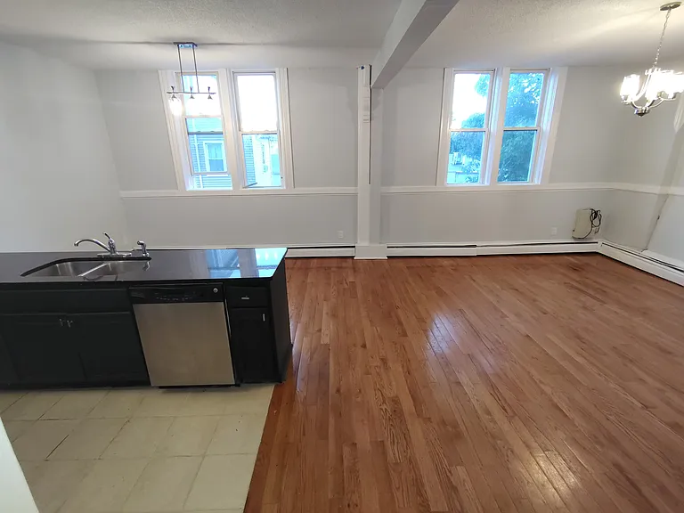 128 Broadway #6 — Photo 5