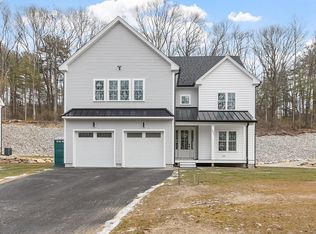 3 Gore Rd, Webster, MA 01570