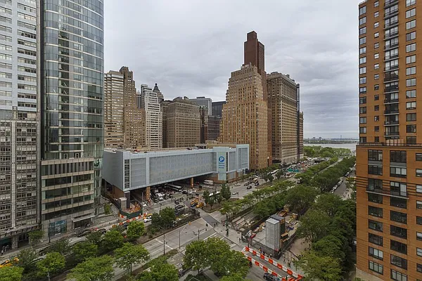 Rented by Park River | media 16