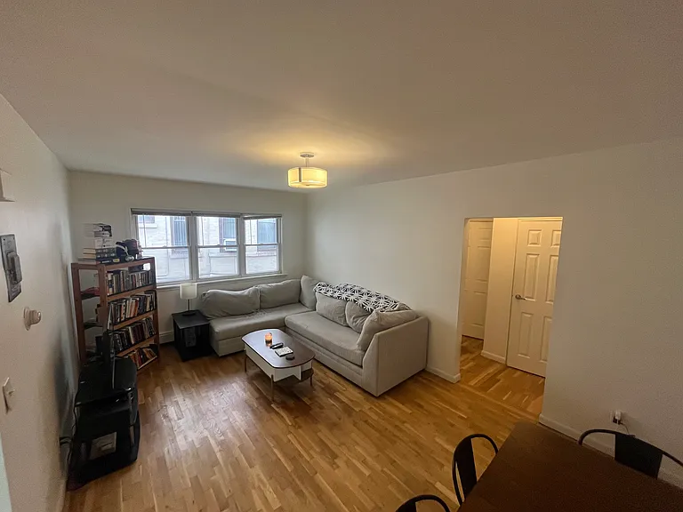 77 Sherman Pl #2 — Photo 8